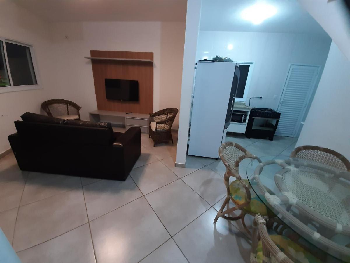 Sobrado Frente Ao Sesc, Wifi 300Mb, 2 Vagas Auto, Cozinha, Churrasqueira, Moderno E Reformado Бертиога Экстерьер фото